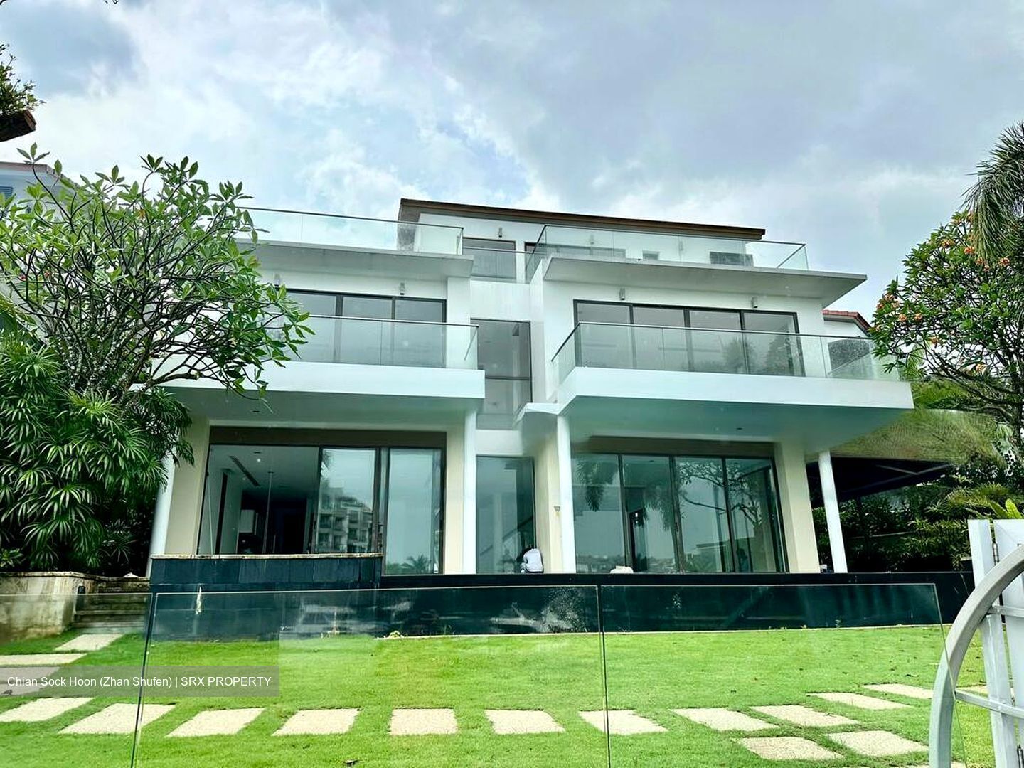 Paradise Island (D4), Detached #460934351